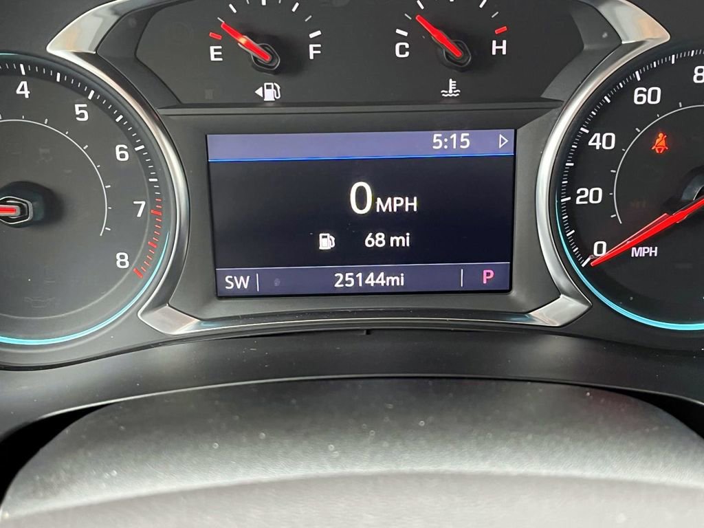 Used 2023 Chevrolet Traverse LT image 9