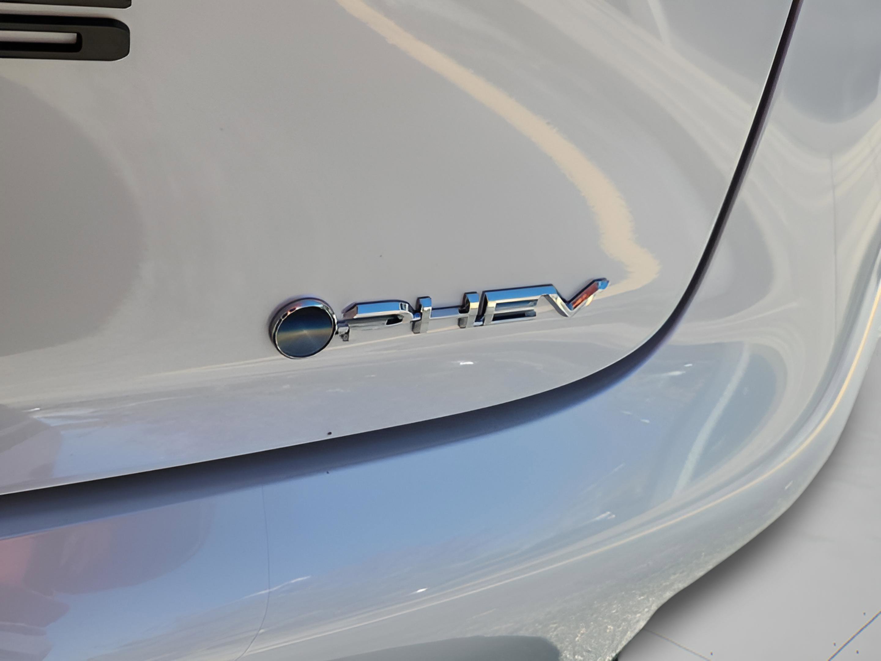 New 2026 Toyota Prius Plug-In Hybrid FWD image 30