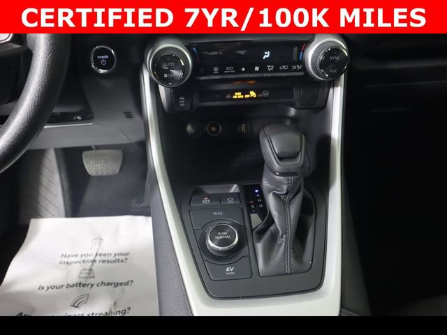 Used 2025 Toyota RAV4 XLE image 29