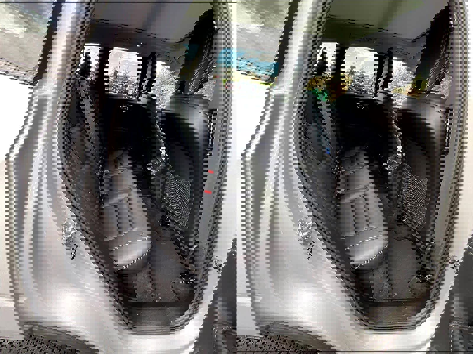 Used 2025 Volvo XC60 B5 Core image 30