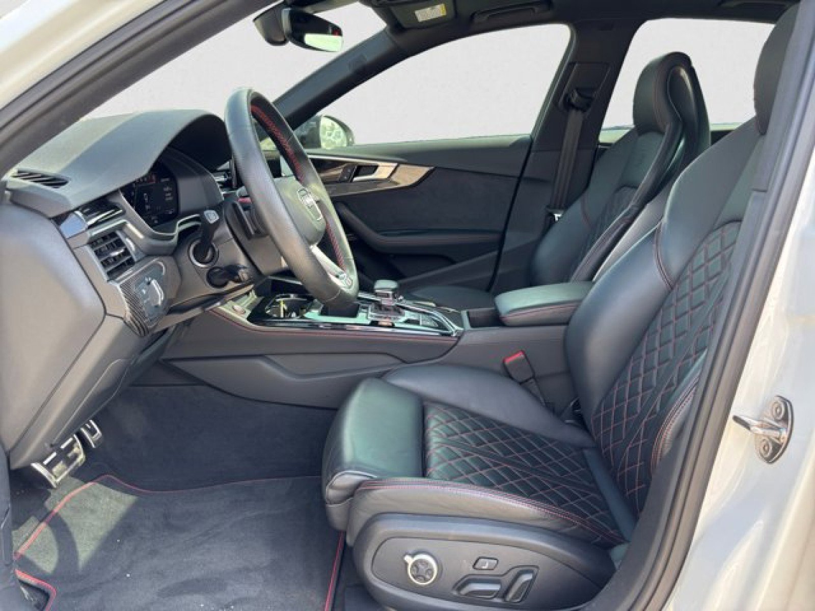 Used 2023 Audi S4 Premium Plus w/ Premium Plus Package image 10