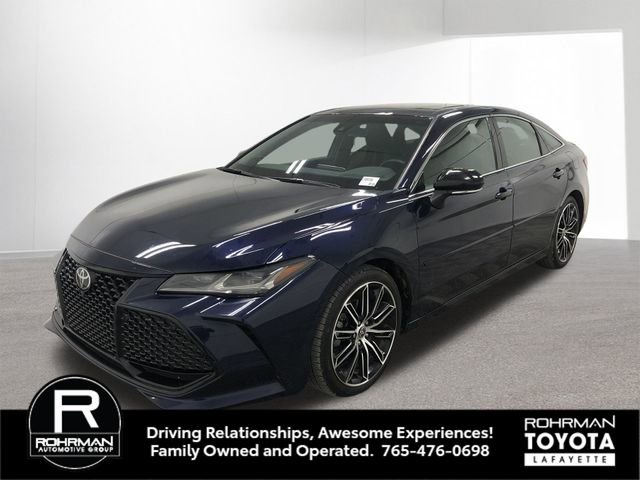 Used 2022 Toyota Avalon Touring w/ Advanced Safety Package image 2