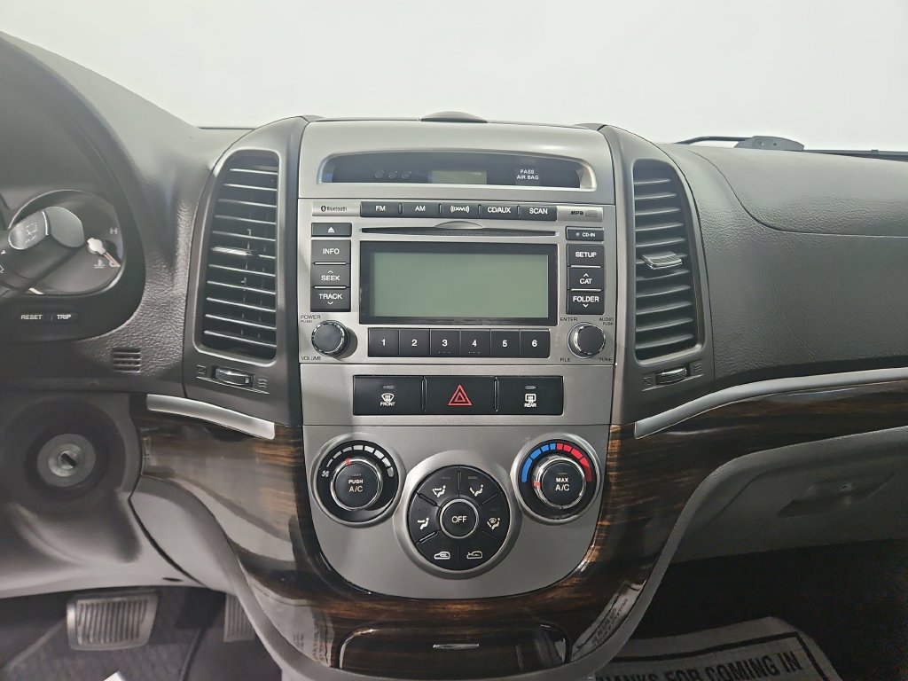 Used 2012 Hyundai Santa Fe GLS AWD/4WD image 17