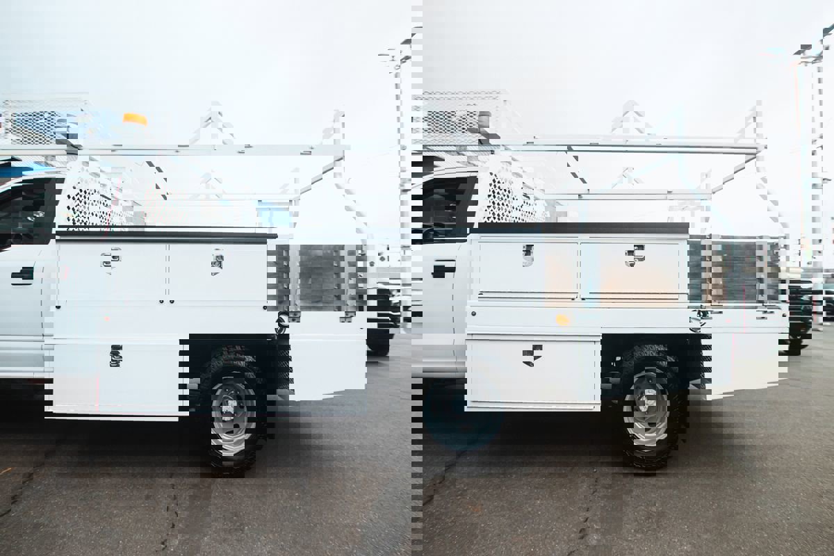 Used 2020 Ford F350 XL w/ Power Equipment Group image 11