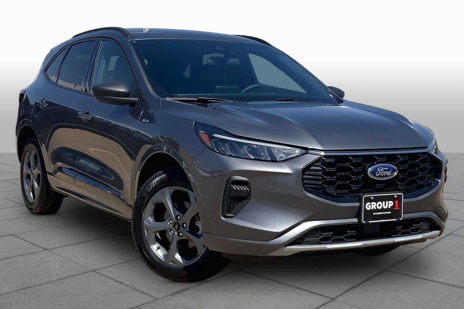 Certified 2024 Ford Escape ST-Line AWD/4WD image 3