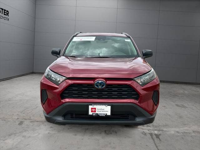 Certified 2019 Toyota RAV4 LE w/ Carpet Mat Package AWD/4WD image 38