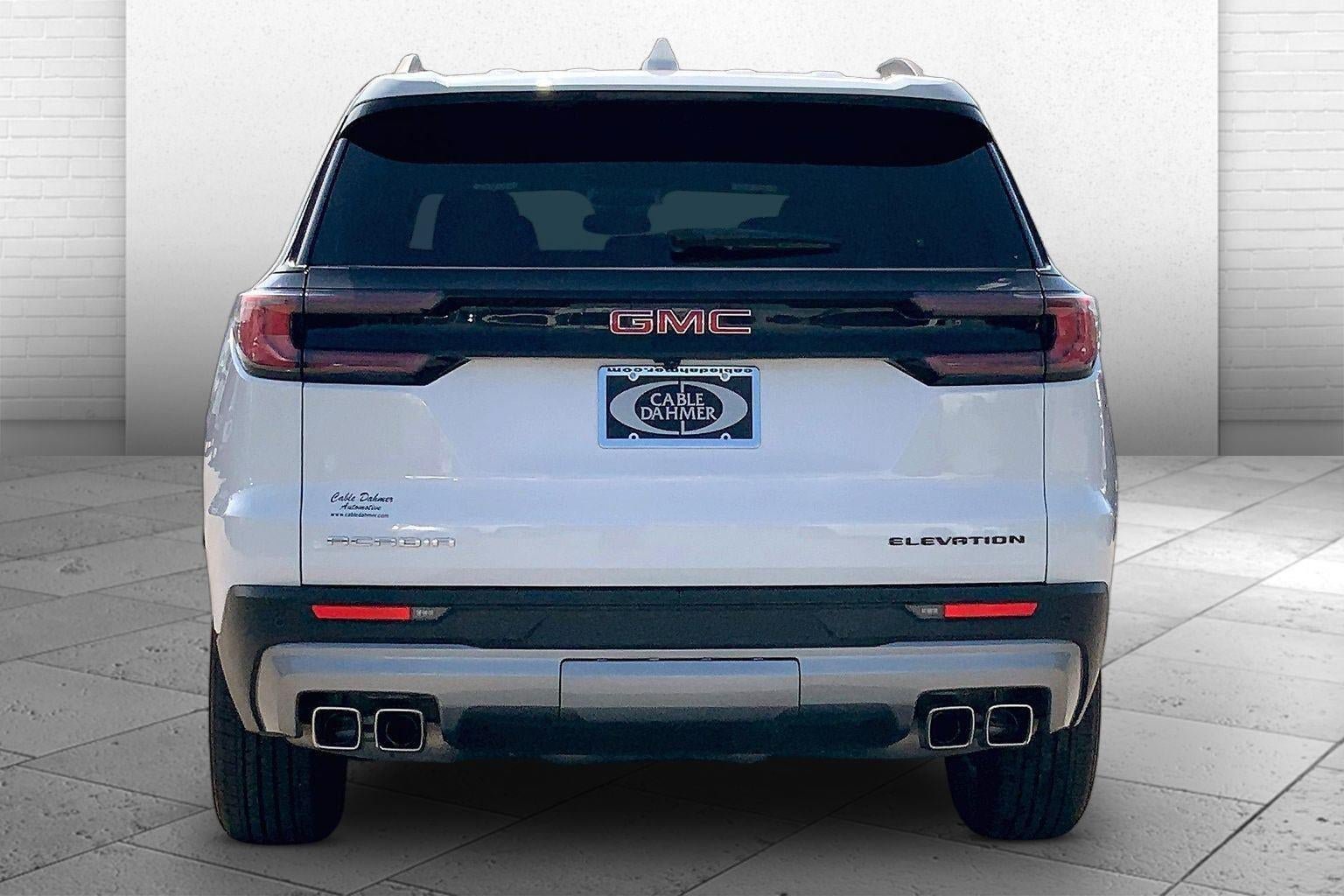 Used 2025 GMC Acadia Elevation FWD image 3