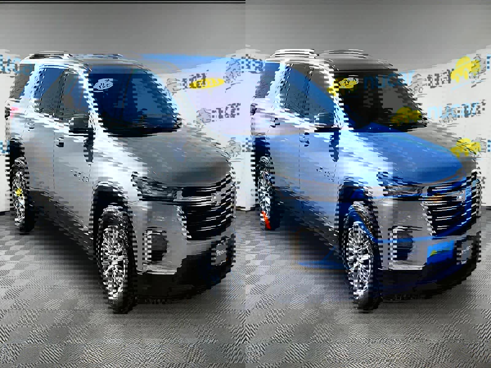 Used 2023 Chevrolet Traverse LT