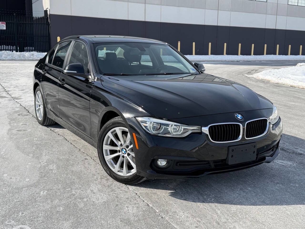 Used 2018 BMW 320i xDrive Sedan