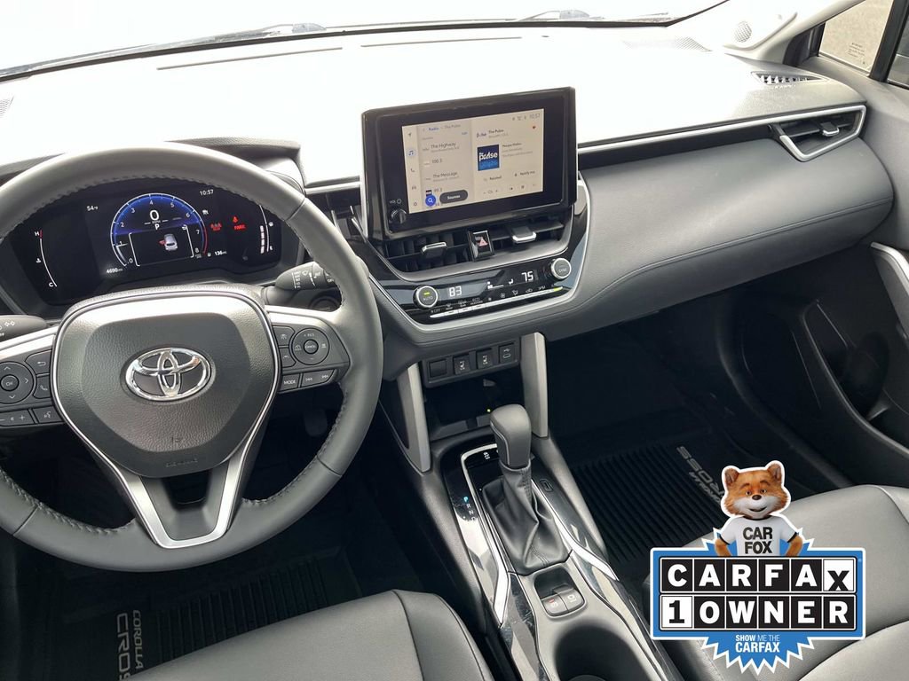 Used 2025 Toyota Corolla Cross XLE w/ Convenience Package image 13