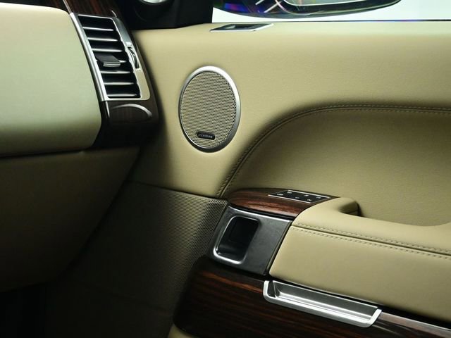 Used 2017 Land Rover Range Rover Supercharged image 46