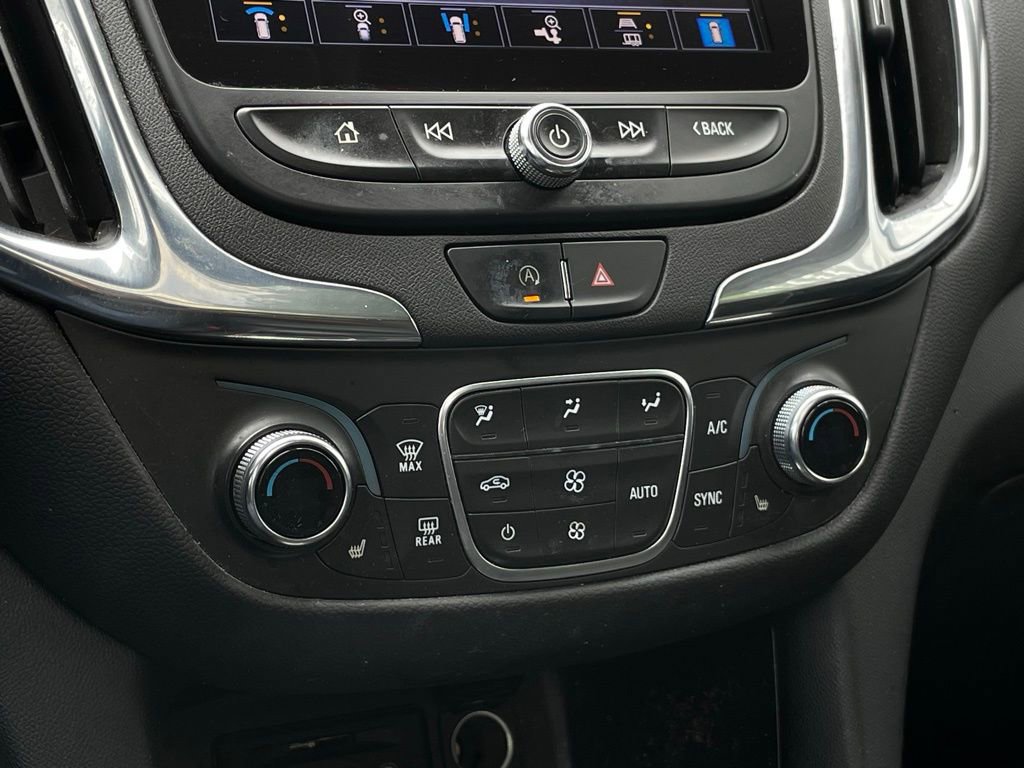 Used 2023 Chevrolet Equinox LT image 19