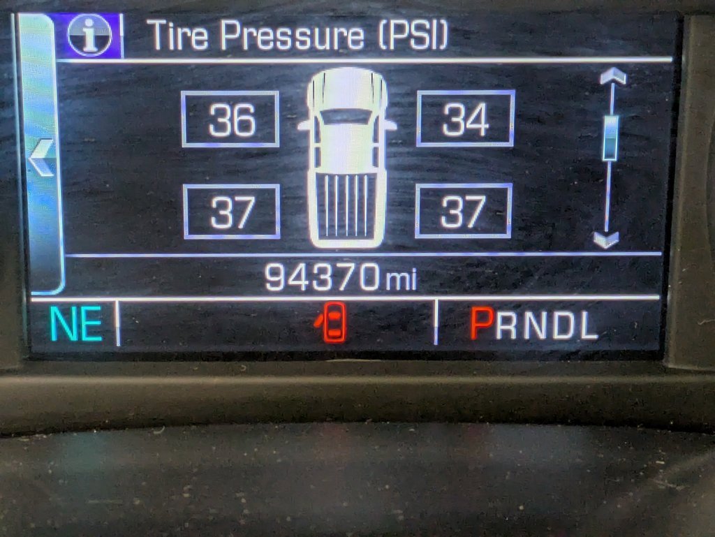 Used 2018 GMC Sierra 1500 SLT image 16