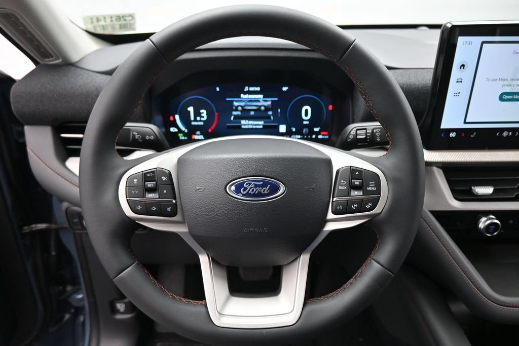 New 2026 Ford Explorer Active RWD image 11
