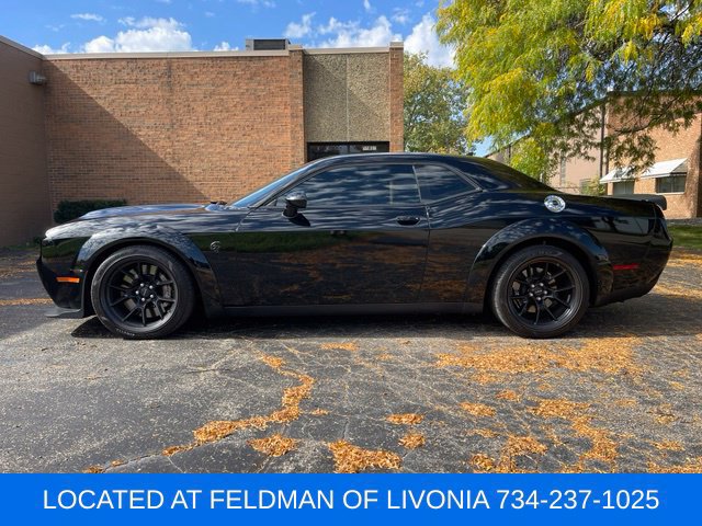 Used 2023 Dodge Challenger SRT Hellcat RWD image 2