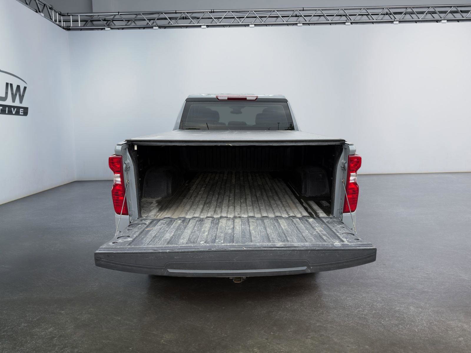 Used 2024 Chevrolet Silverado 1500 W/T w/ Z71 Off-Road Package AWD/4WD image 21