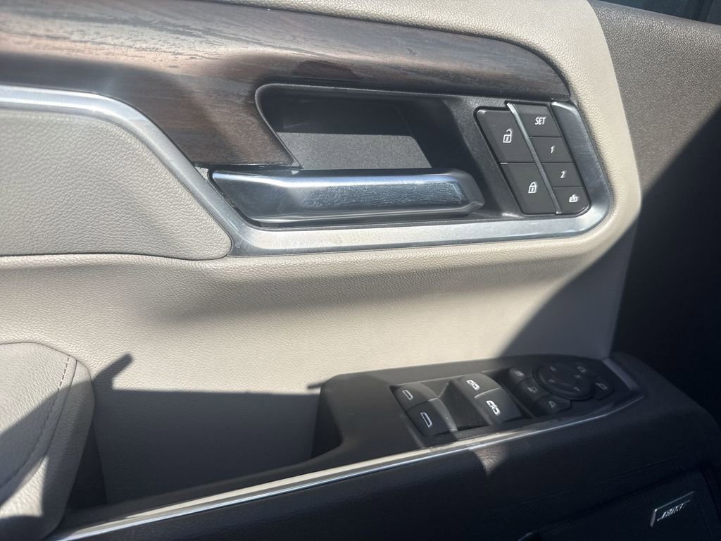 Certified 2025 GMC Sierra 2500 SLT w/ SLT Premium Package image 30