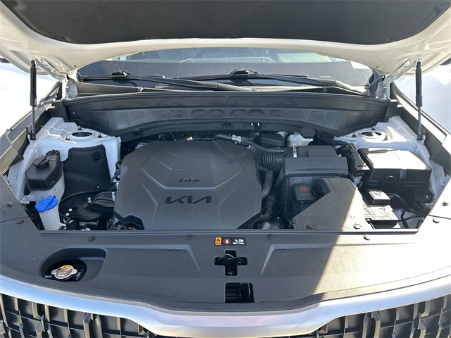 Used 2023 Kia Telluride LX image 17
