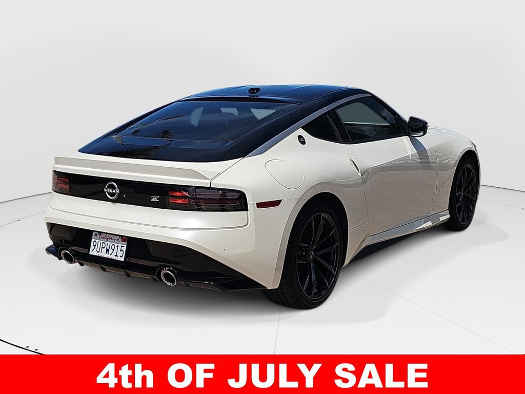 Used 2025 Nissan Z Performance w/ Floor Mat Package RWD image 3