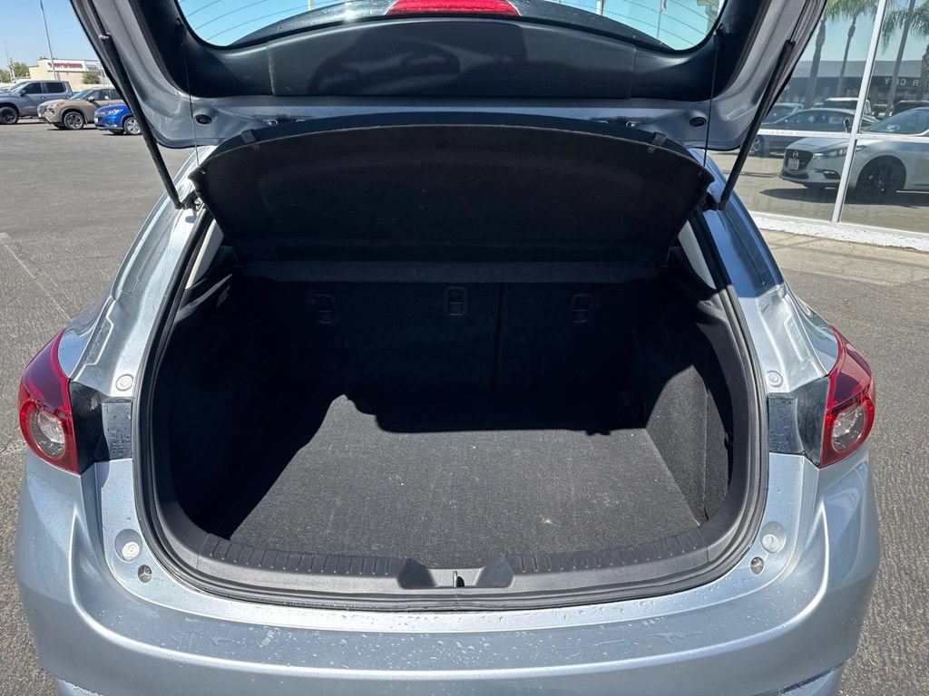 Used 2018 MAZDA MAZDA3 Touring FWD image 15