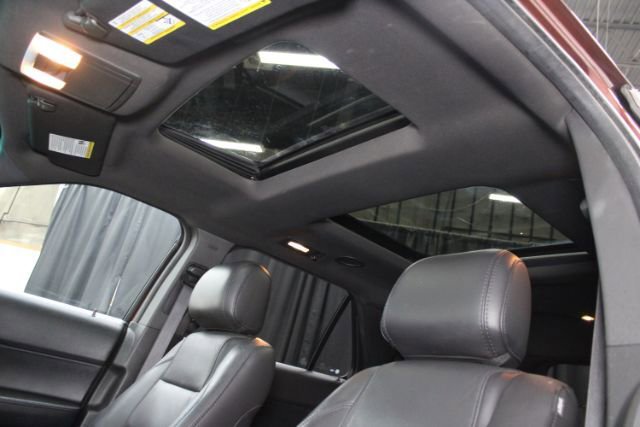 Used 2015 Ford Explorer XLT w/ Equipment Group 202A AWD/4WD image 11
