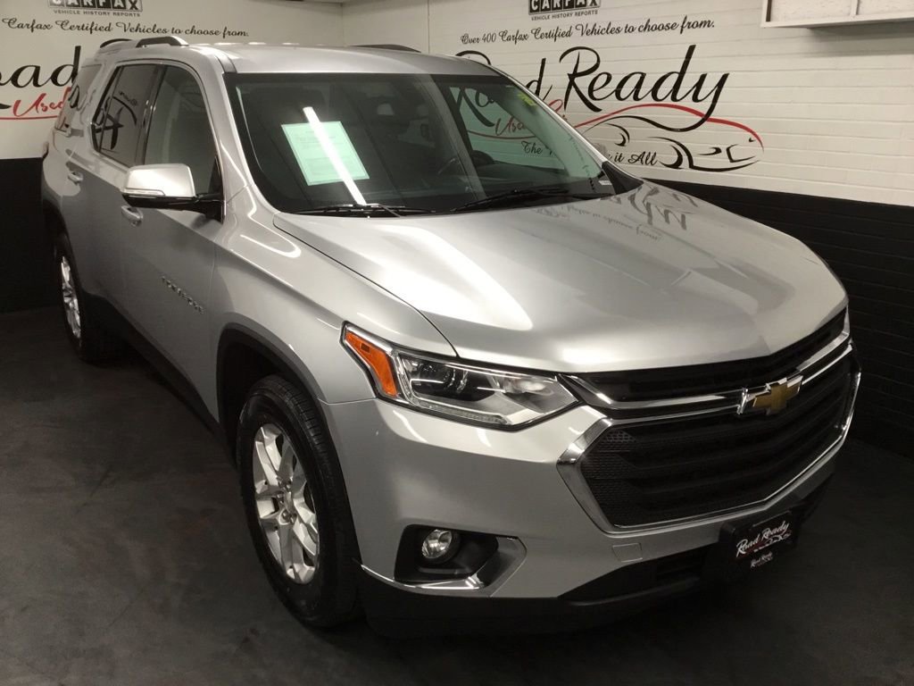 Used 2018 Chevrolet Traverse LT image 2