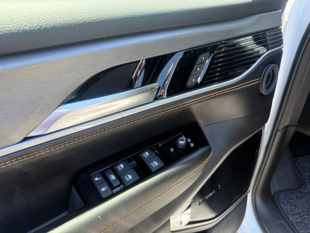New 2026 Jeep Grand Wagoneer 4WD image 12