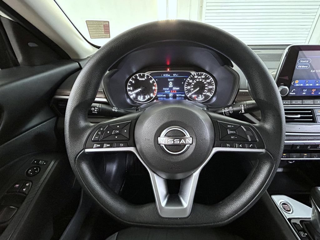 Used 2024 Nissan Altima 2.5 SV AWD/4WD image 12