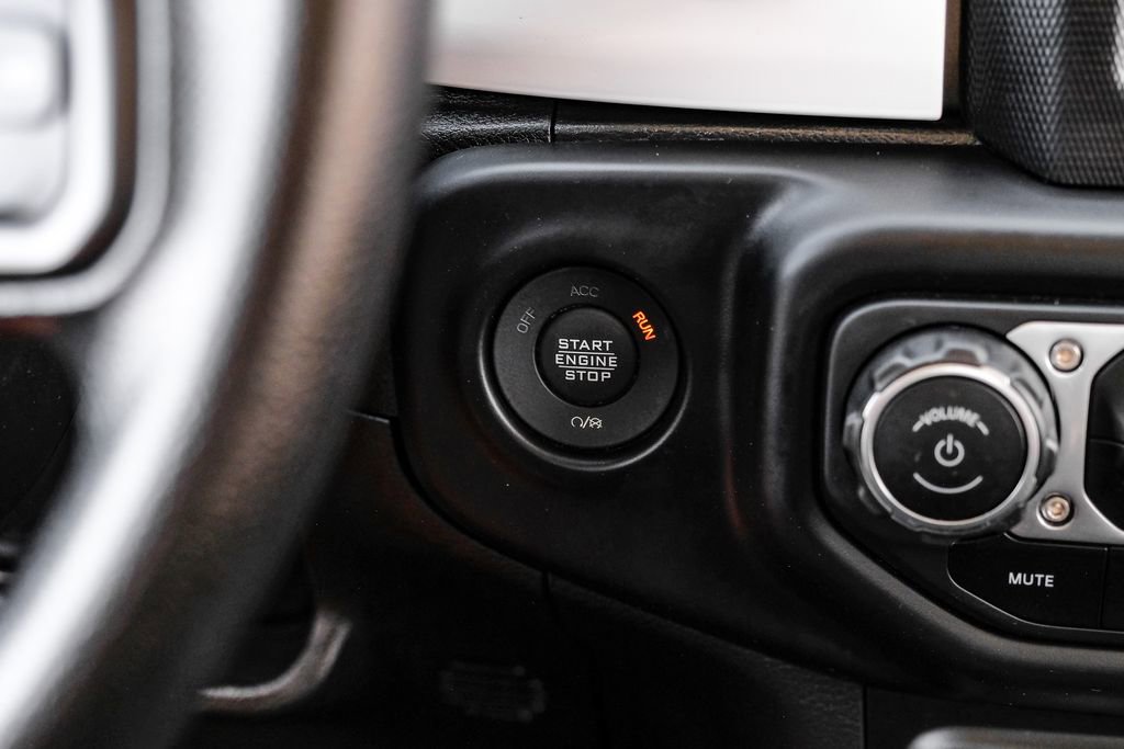 Used 2023 Jeep Gladiator Sport image 24