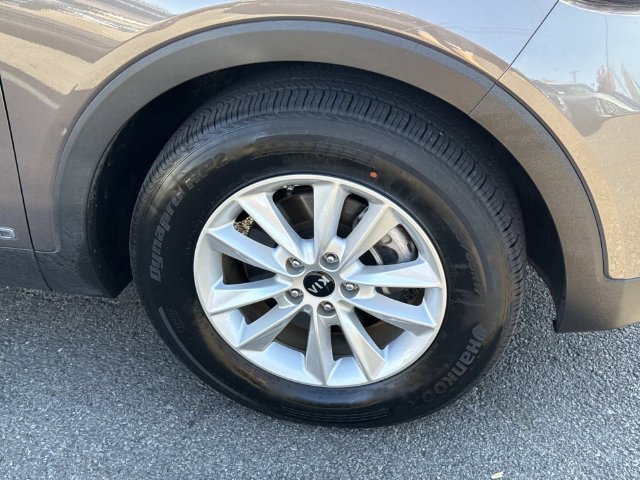 Used 2019 Kia Sorento AWD image 7