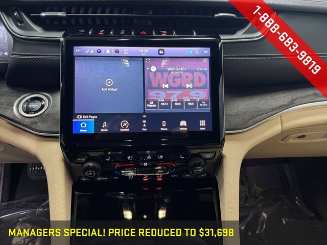 Used 2023 Jeep Grand Cherokee Limited w/ Luxury Tech Group II image 10
