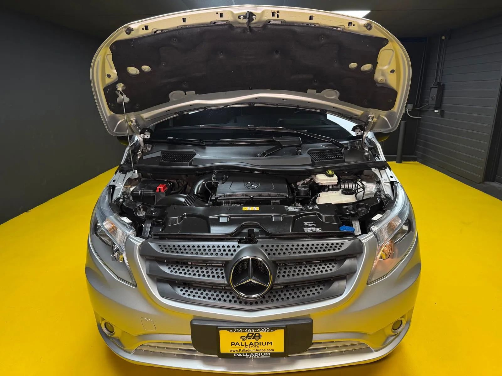 Used 2016 Mercedes-Benz Metris Passenger w/ Driver Efficiency Package image 35
