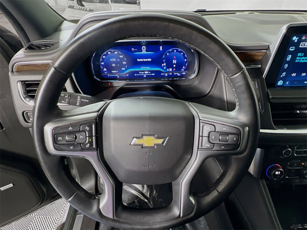 Used 2023 Chevrolet Suburban Premier image 11