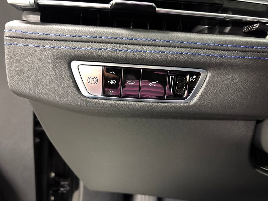 New 2025 Cadillac Escalade IQ Sport 1 w/ Smart Trailering package image 36