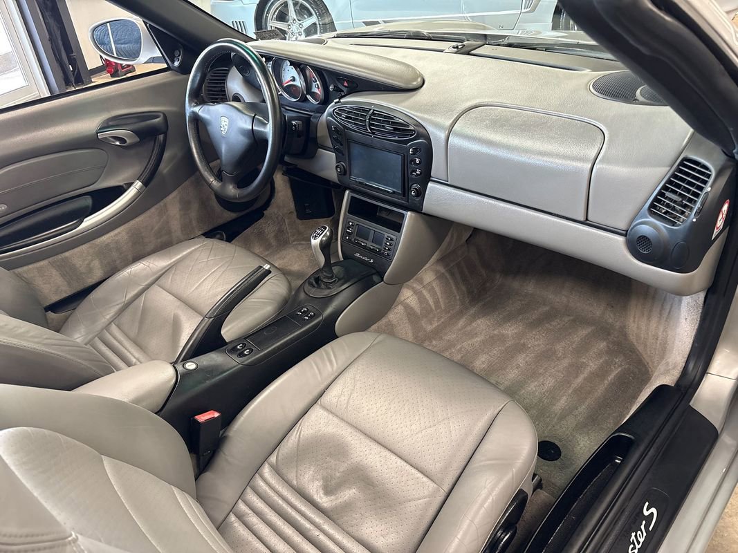 Used 2000 Porsche Boxster S image 54