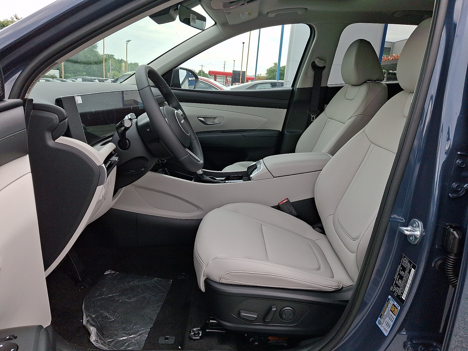 New 2026 Hyundai Tucson SEL AWD/4WD image 11