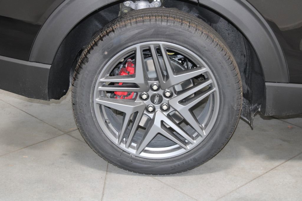 New 2026 Ford Explorer ST w/ Sun And Sound Package image 12