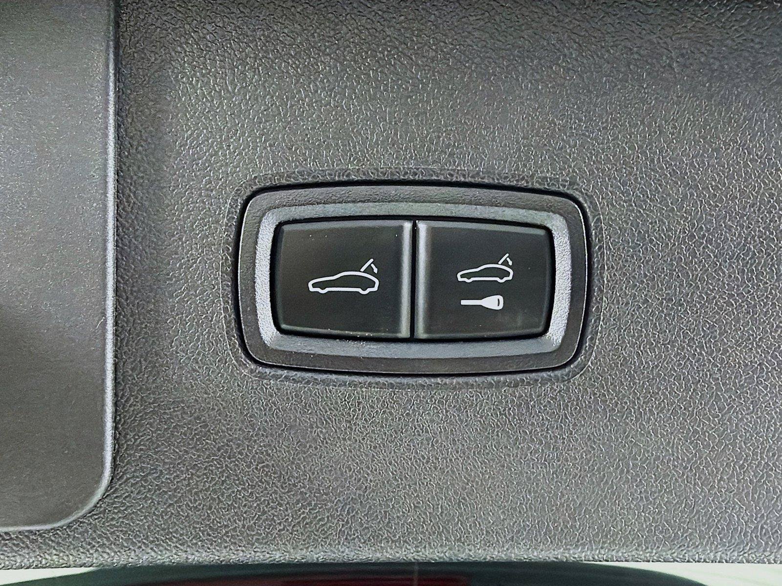Certified 2023 Porsche Cayenne Platinum Edition AWD/4WD image 25