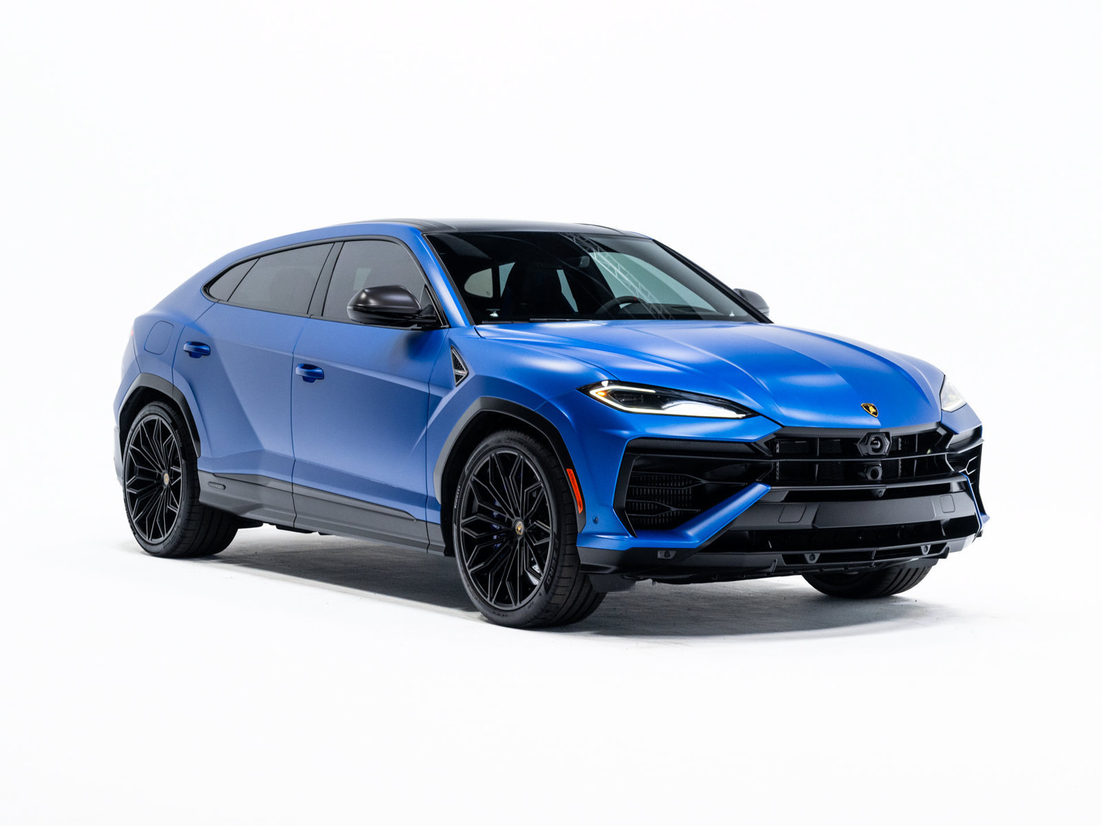 Used 2025 Lamborghini Urus SE AWD/4WD image 8
