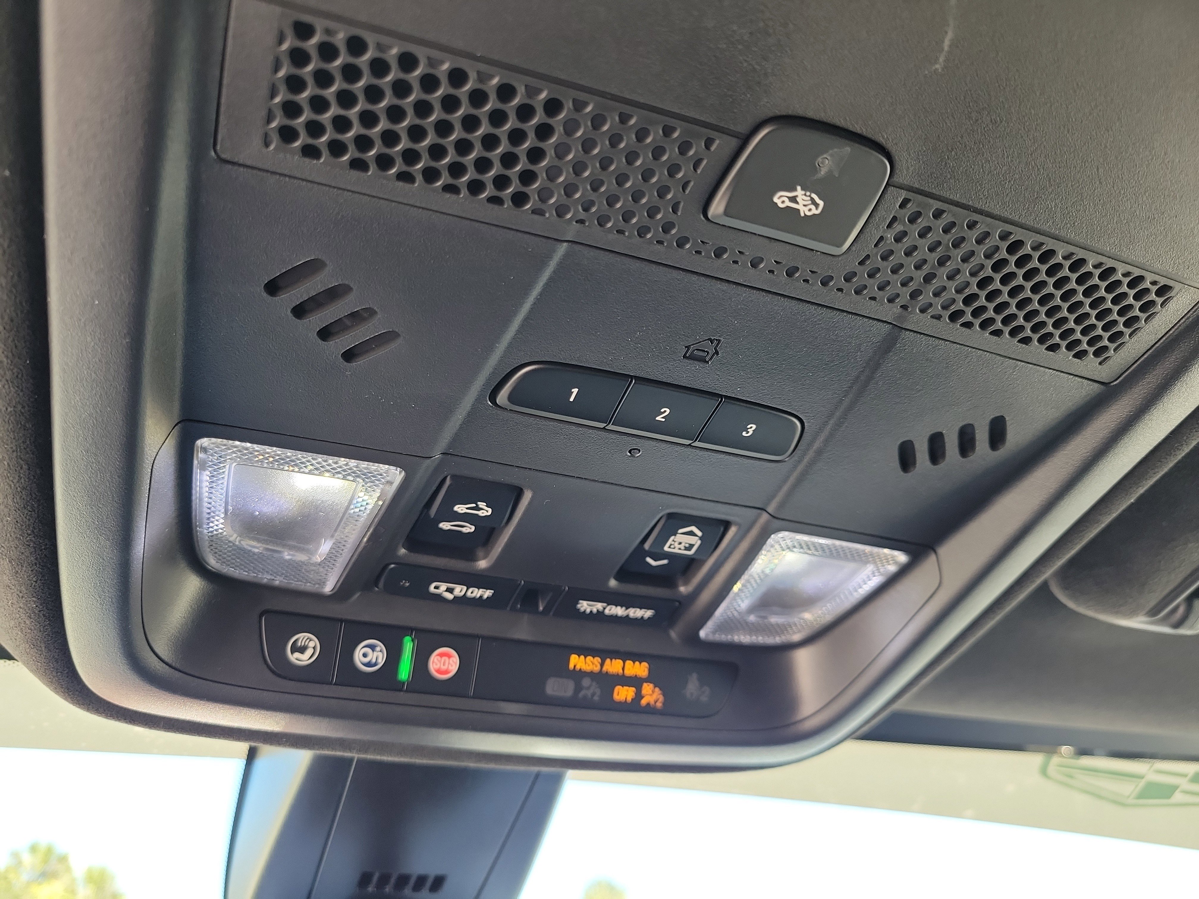 Certified 2023 Cadillac XT5 Premium Luxury w/ Platinum Package image 18