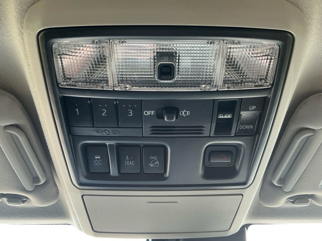 Used 2021 Toyota 4Runner Limited image 24