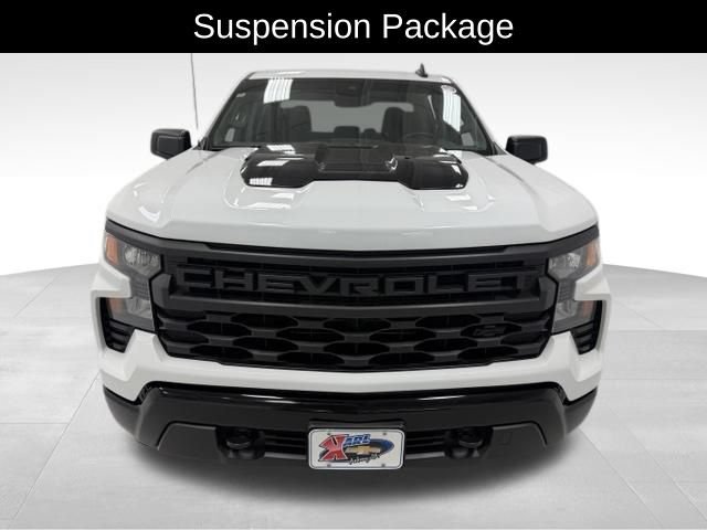 Certified 2025 Chevrolet Silverado 1500 Custom Trail Boss w/ Dark Appearance Package AWD/4WD image 7