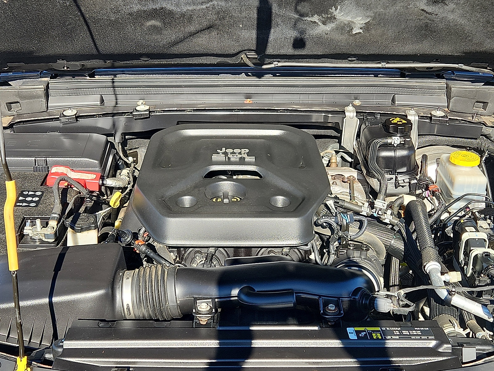 Used 2019 Jeep Wrangler Unlimited Sahara image 27