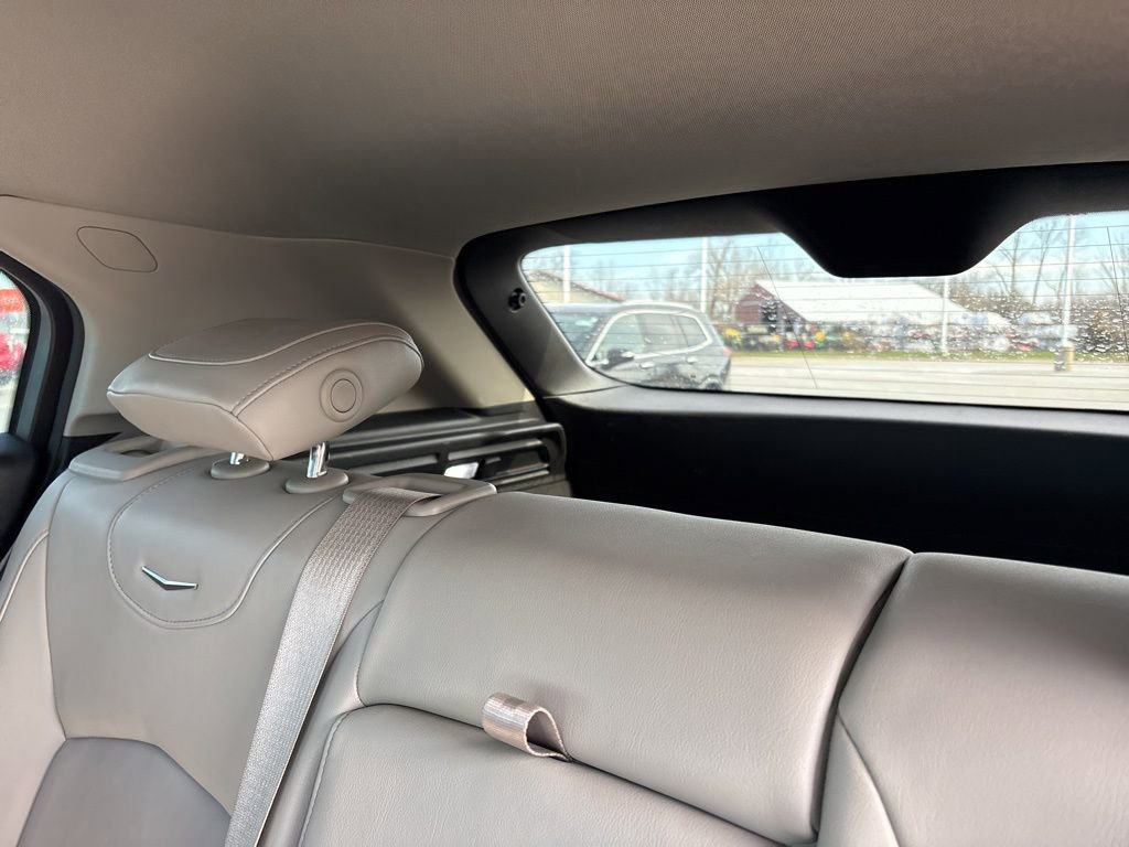 Used 2023 Cadillac XT4 Premium Luxury image 22