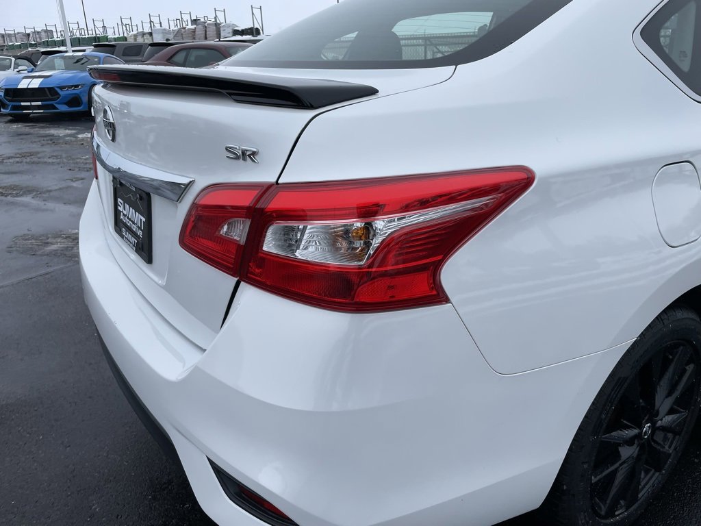 Used 2017 Nissan Sentra SR w/ SR Midnight Edition image 32