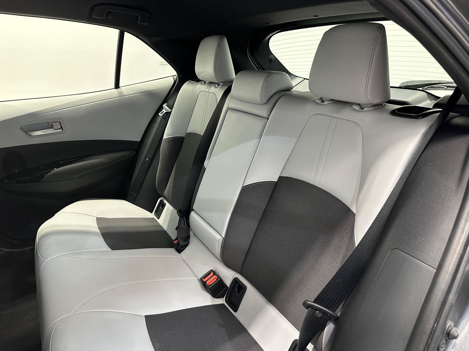 Used 2022 Toyota Corolla XSE FWD image 24