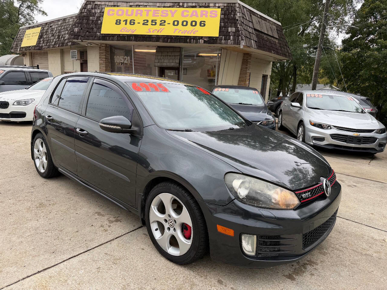 Used 2010 Volkswagen GTI 4-Door image 1