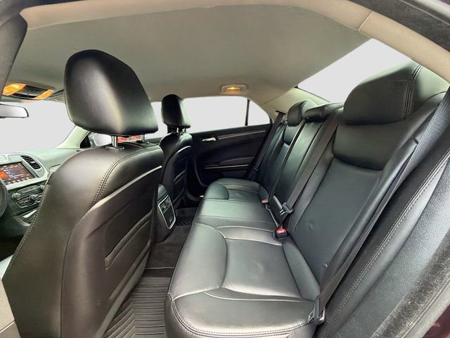 Used 2021 Chrysler 300 Touring RWD image 20