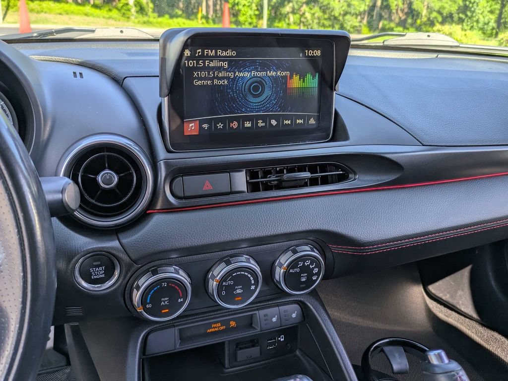 Used 2017 FIAT 124 Spider Abarth RWD image 25