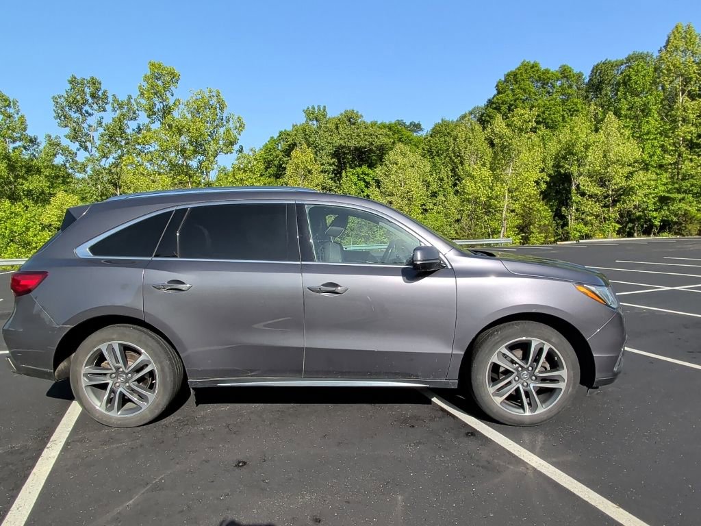 Used 2017 Acura MDX SH-AWD image 2
